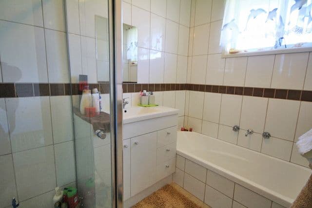 4 Goodsell Street, MINTO NSW 2566, Minto - Thumbnail 4