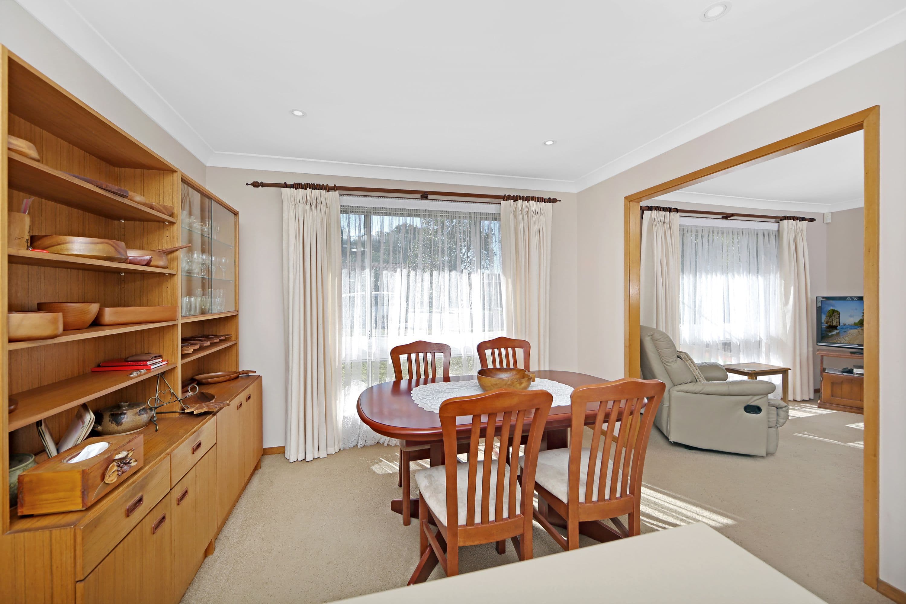 14 Kerry Crescent, Berkeley Vale - Thumbnail 4