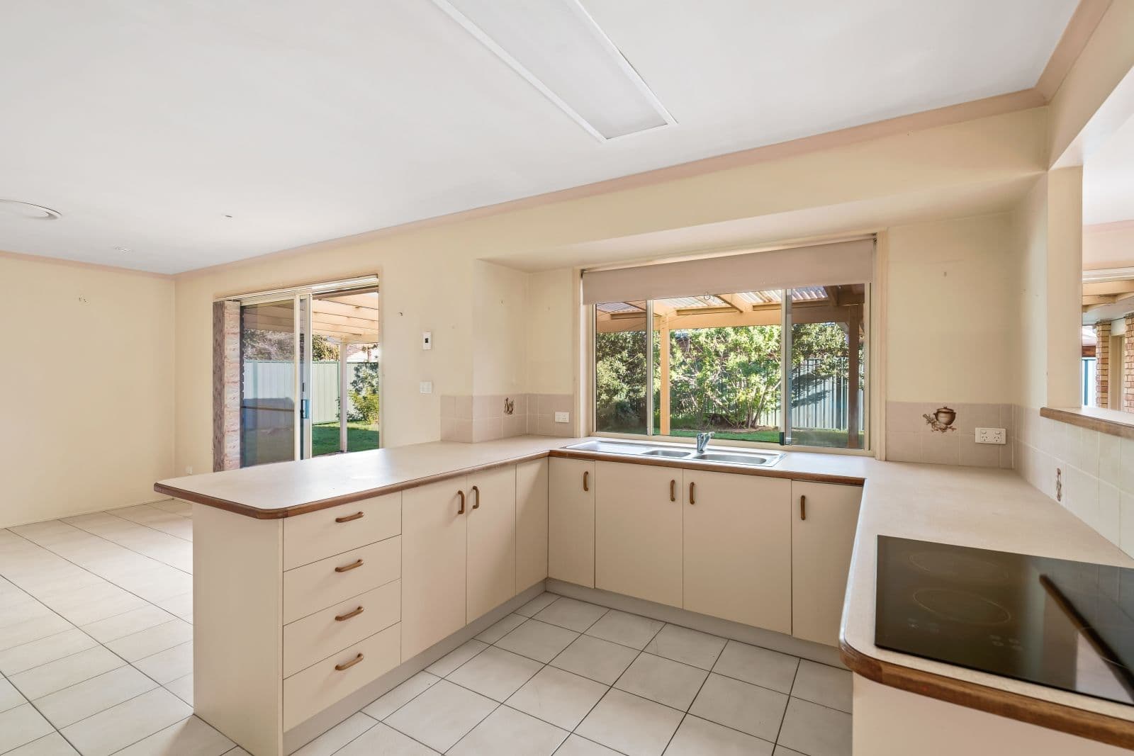 13 Helm Crescent, Wurtulla QLD 4575, Wurtulla - Thumbnail 4