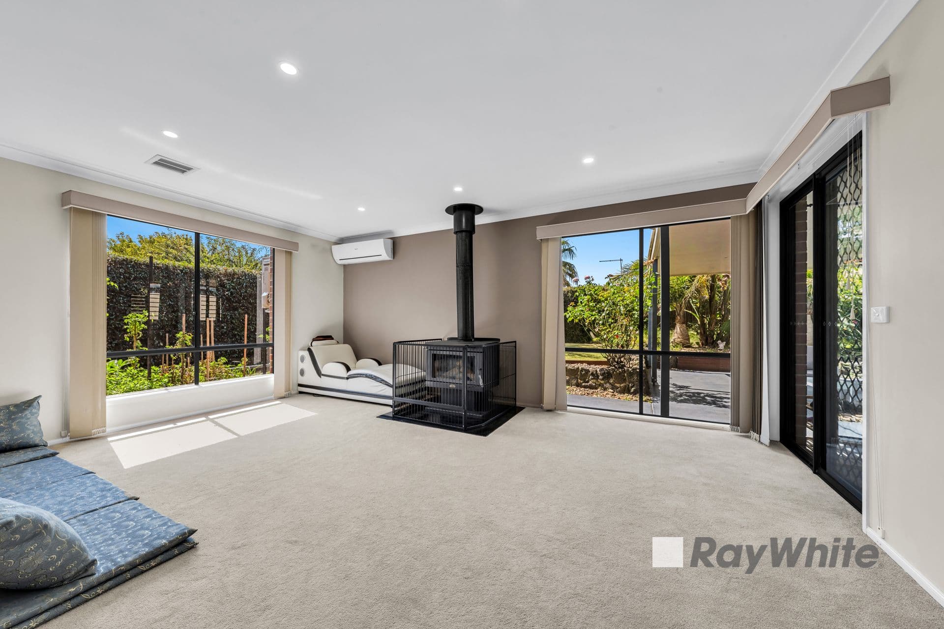 6 Silverstone Drive, Cranbourne VIC 3977, Cranbourne - Thumbnail 5