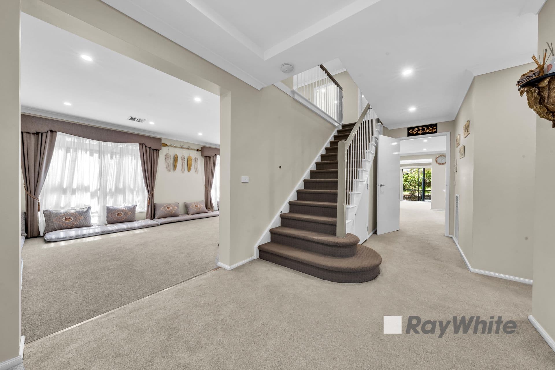 6 Silverstone Drive, Cranbourne VIC 3977, Cranbourne - Thumbnail 6