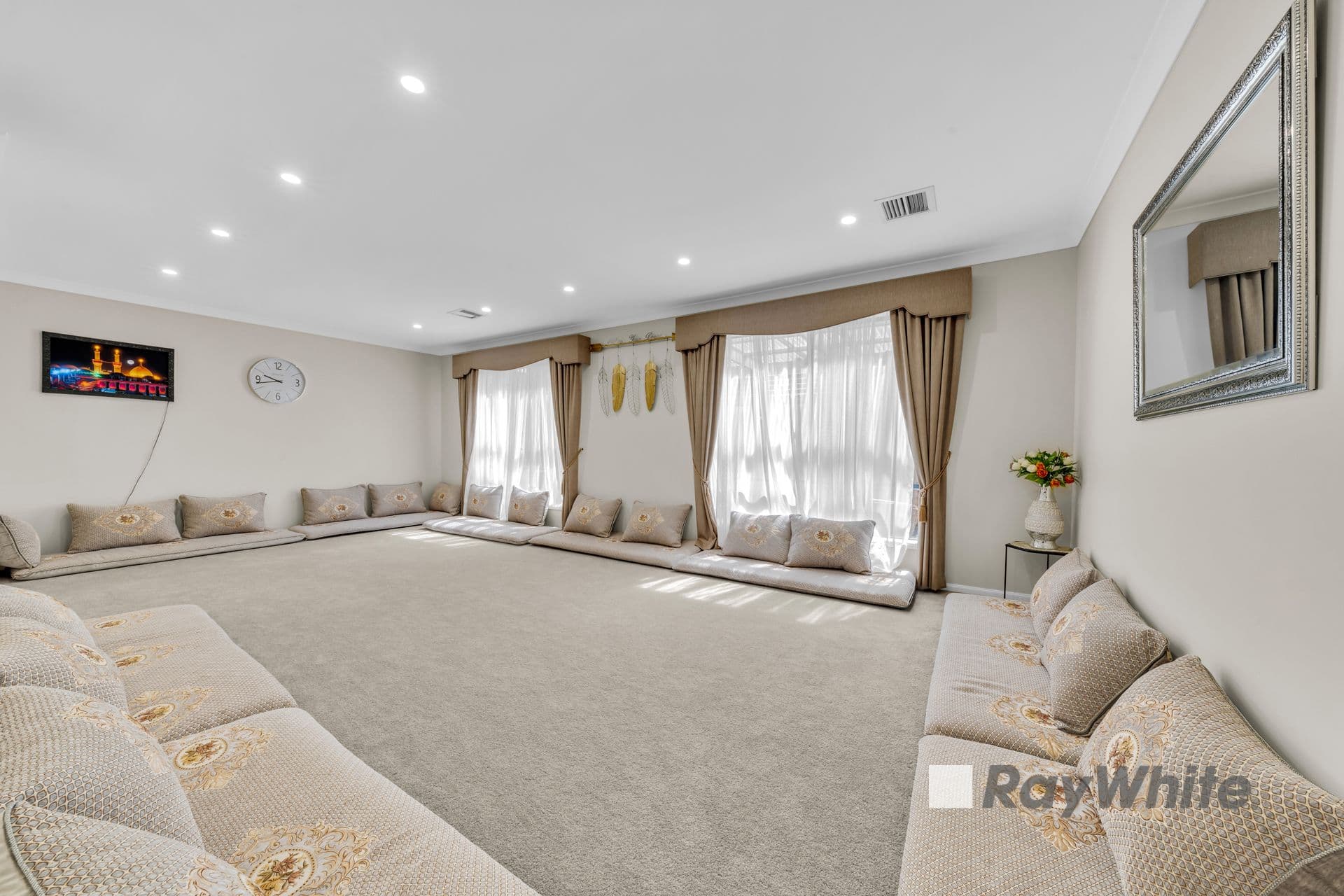6 Silverstone Drive, Cranbourne VIC 3977, Cranbourne - Thumbnail 7