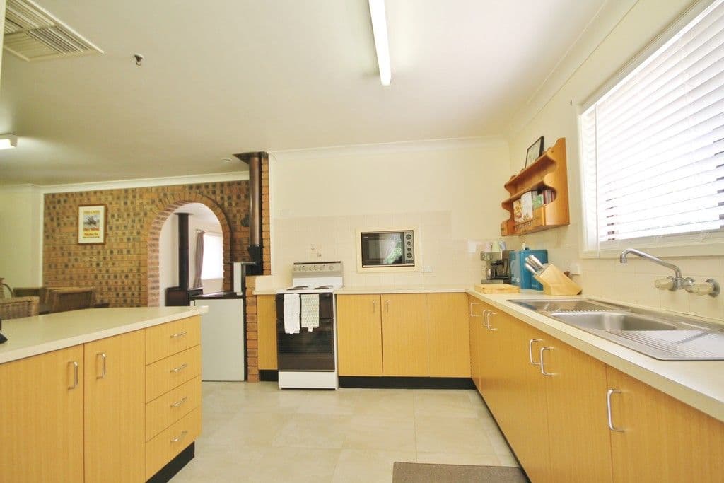 430 Spring Creek Road, Young - Thumbnail 2