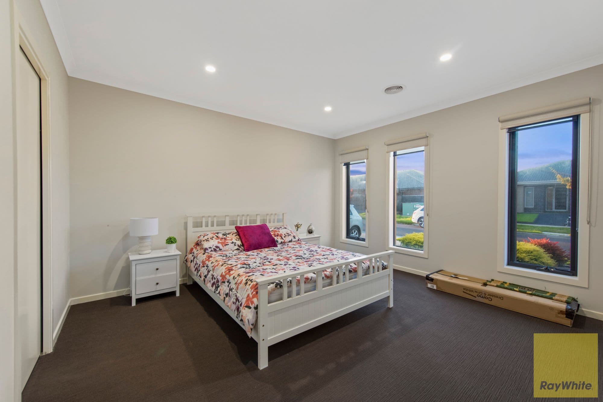 21 Voyager Boulevard, Tarneit VIC 3029, Tarneit - Thumbnail 3