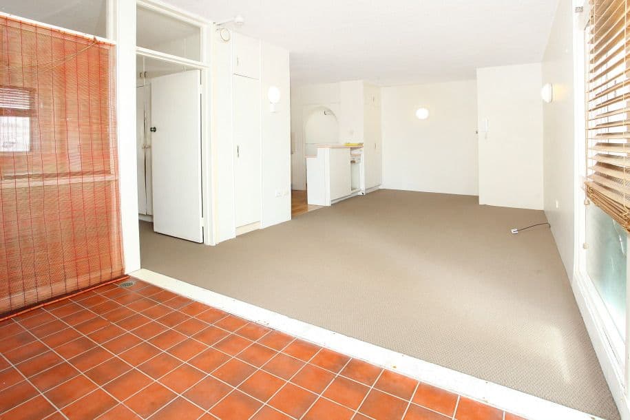 1D 'Kinkabool' 32 Hanlan Street, SURFERS PARADISE QLD 4217, Surfers Paradise - Thumbnail 3