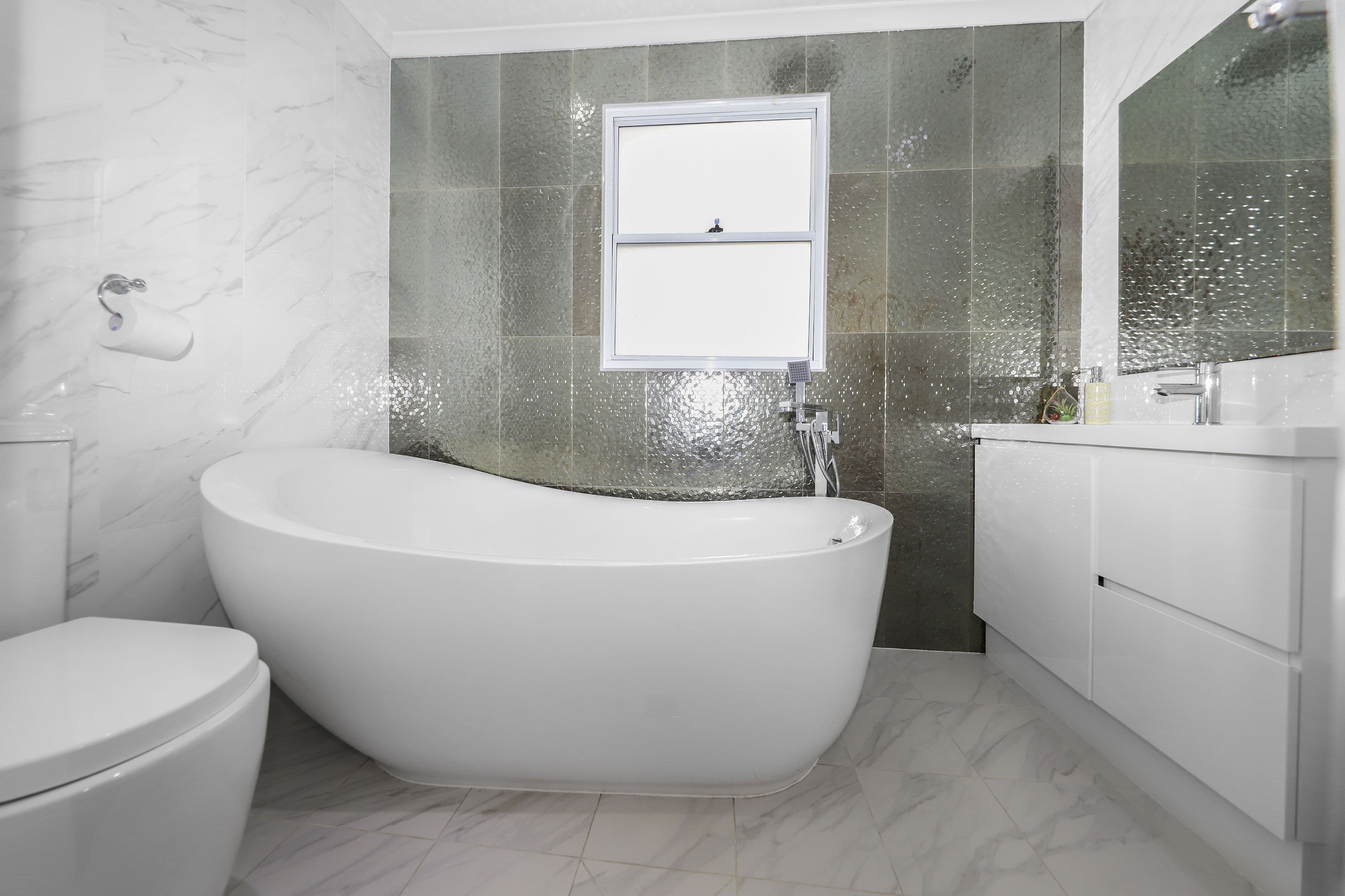 4 Robertson Street, Tumut NSW 2720, Tumut - Thumbnail 8