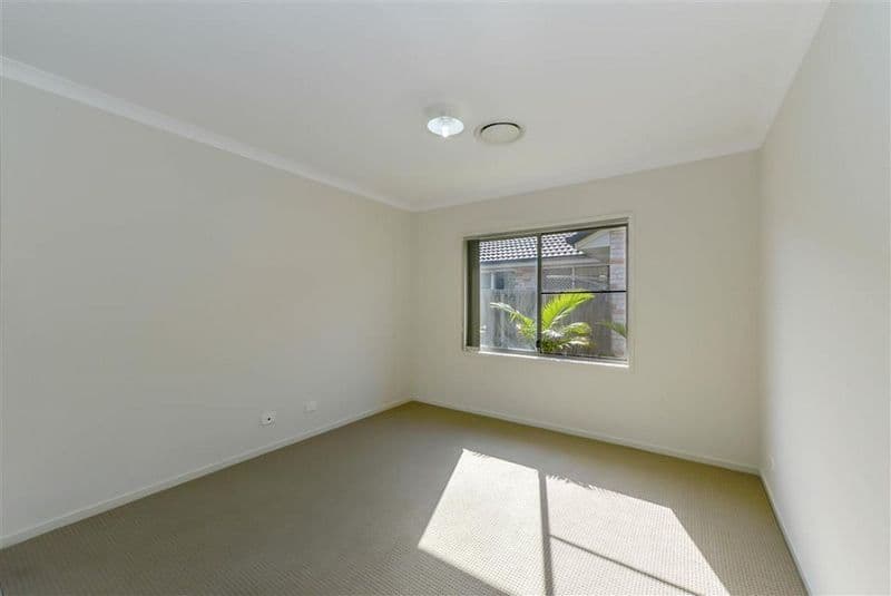 31 Sears Parade, North Lakes QLD 4509, North Lakes - Thumbnail 6