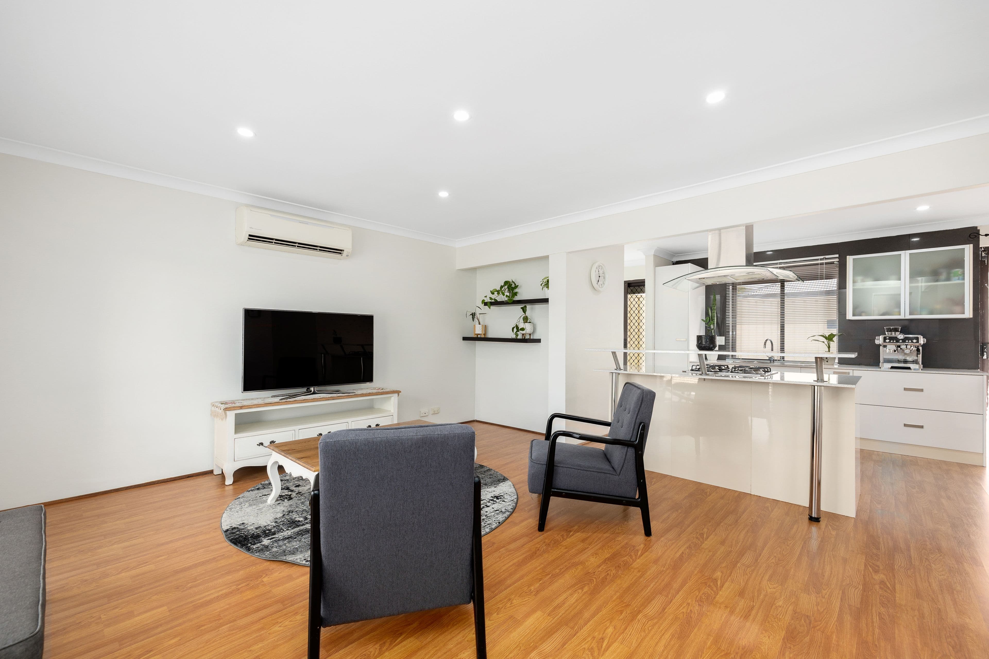 6 Grande Way, Beechboro WA 6063, Beechboro - Thumbnail 2