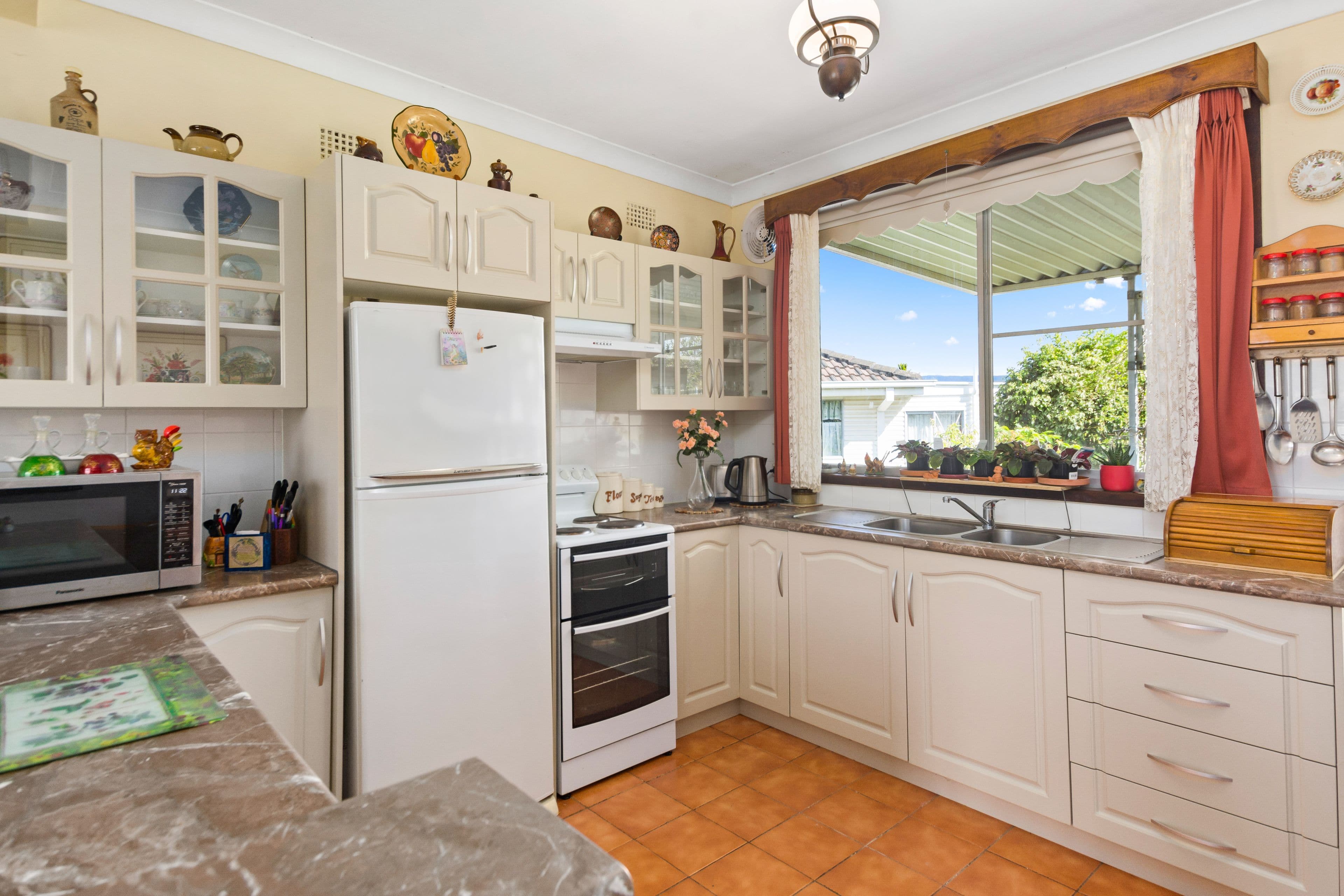 6 Rogers Avenue, Kanahooka NSW 2530, Kanahooka - Thumbnail 4