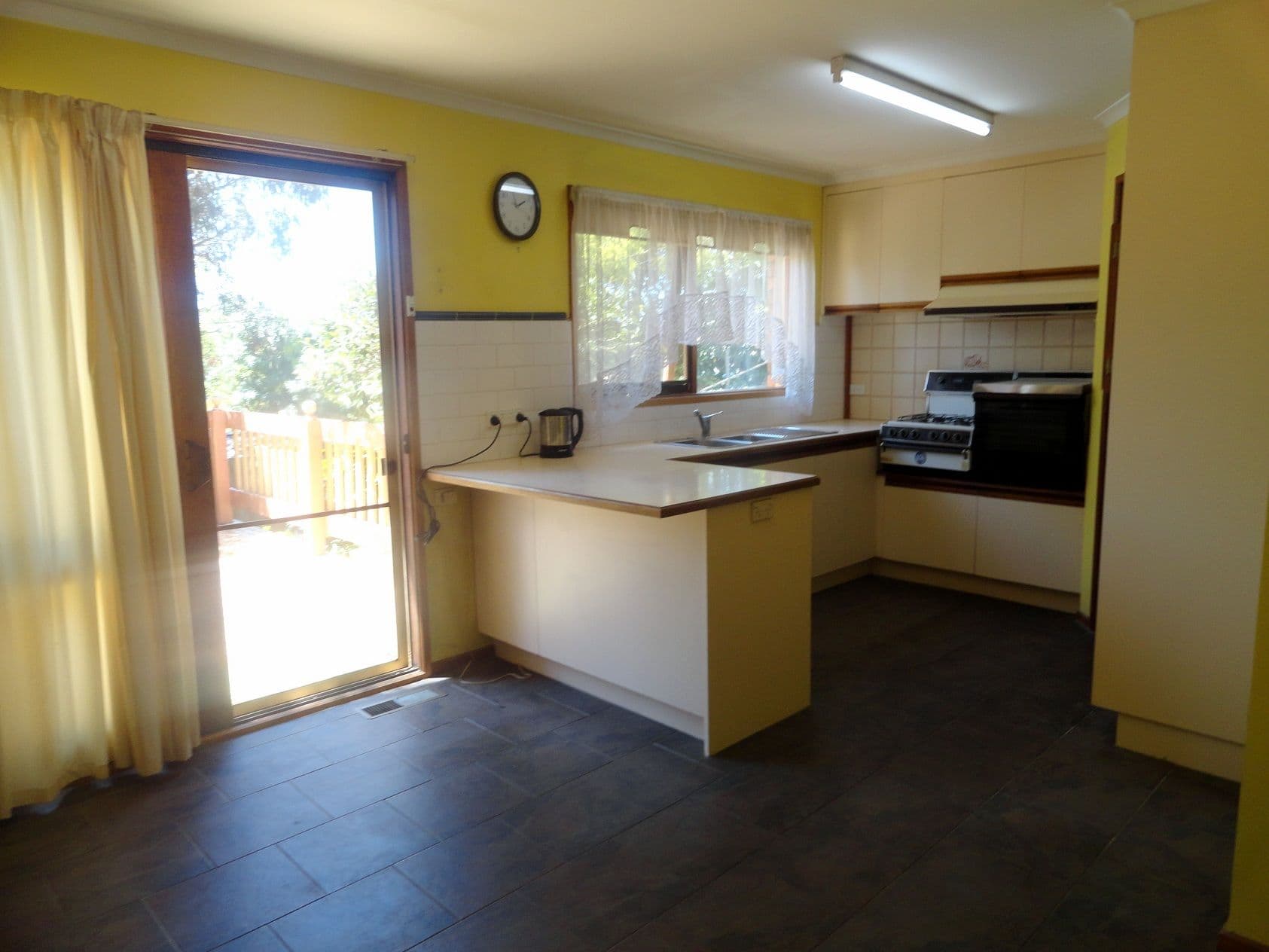 17-19 Frances Avenue, GREENSBOROUGH VIC 3088, Greensborough - Thumbnail 7