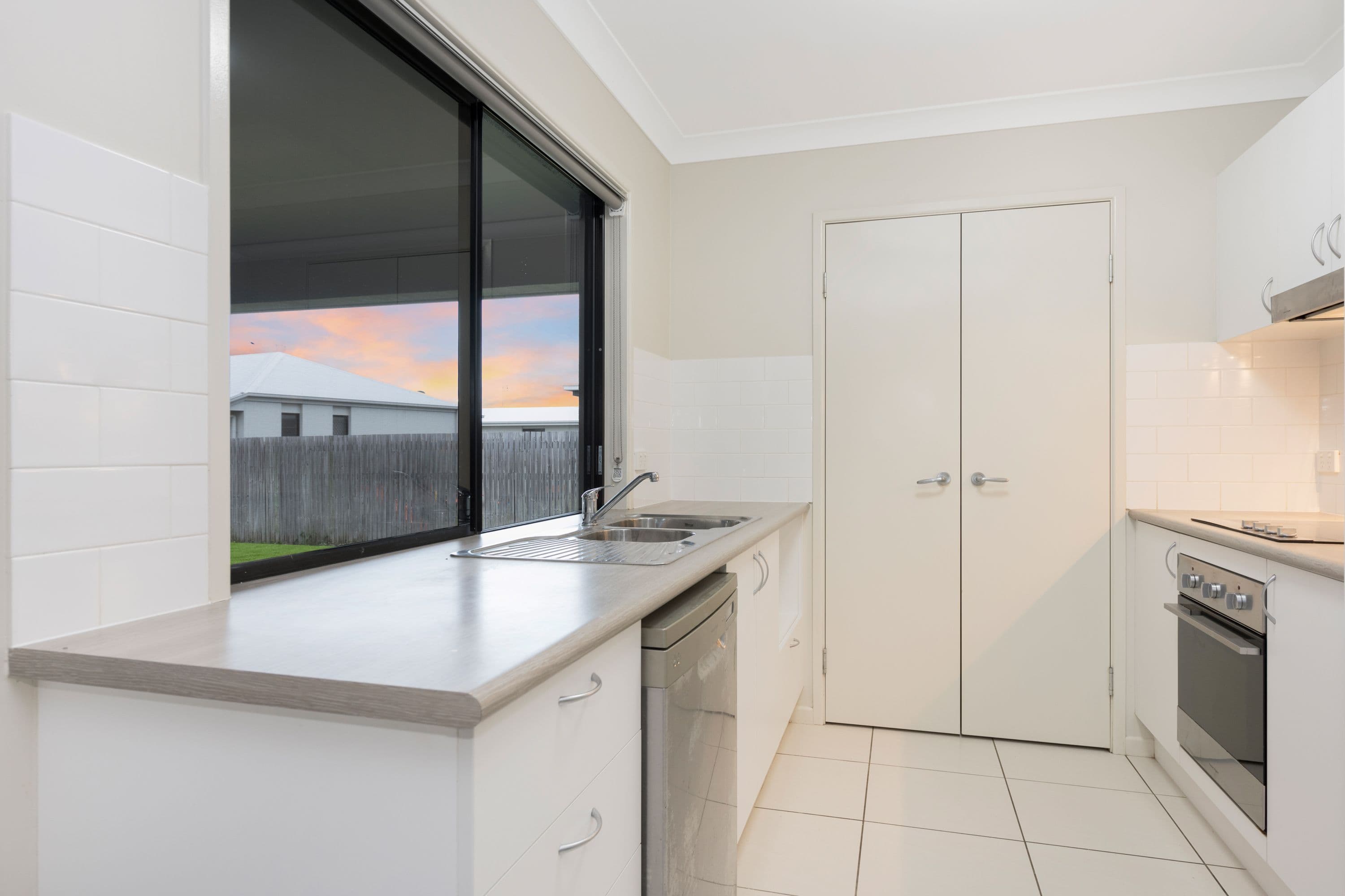 7 Catho Avenue, Mount Low QLD 4818, Mount Low - Thumbnail 3
