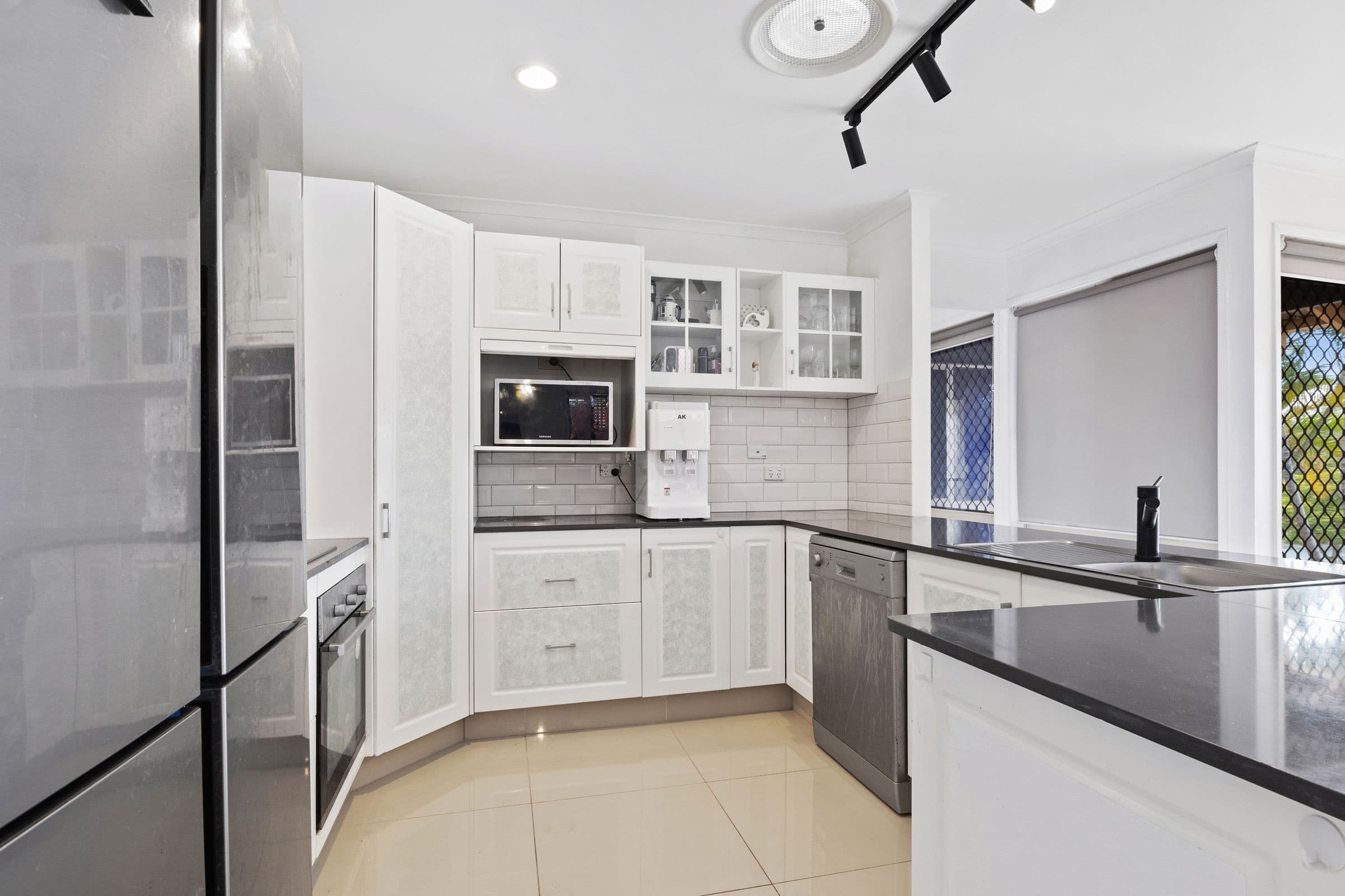 1 Jack Nicklaus Way, Parkwood QLD 4214, Parkwood - Thumbnail 3