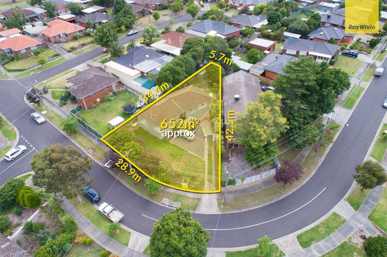 24 Neilsen Crescent, Bundoora VIC 3083, Bundoora - Image 1