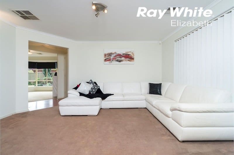 25 Lachlan Drive, Craigmore SA 5114, Craigmore - Thumbnail 4
