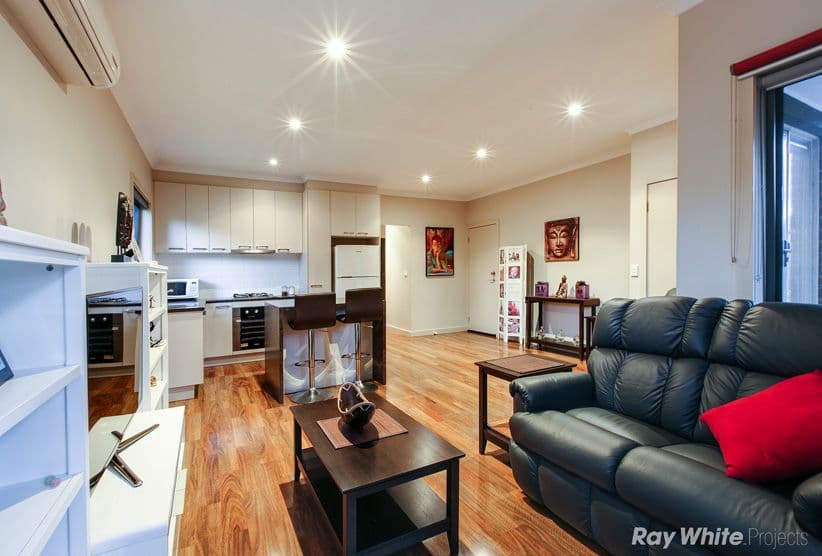 99 Miranda Road, Reservoir VIC 3073, Reservoir - Thumbnail 2