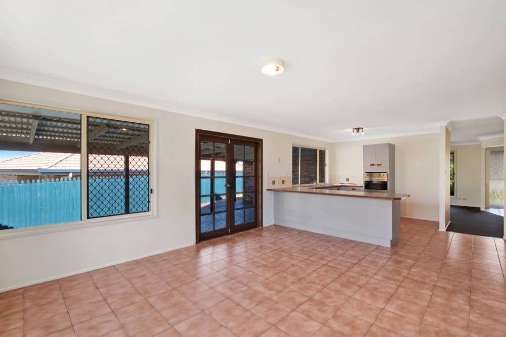 12 Brisbane Crescent, Deception Bay QLD 4508, Deception Bay - Thumbnail 3