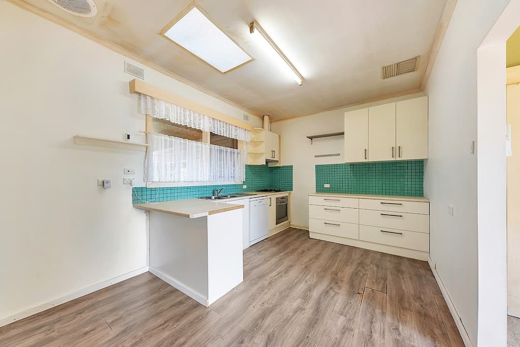 43 Pauls Drive, Valley View, SA, 5093, Valley View - Thumbnail 4
