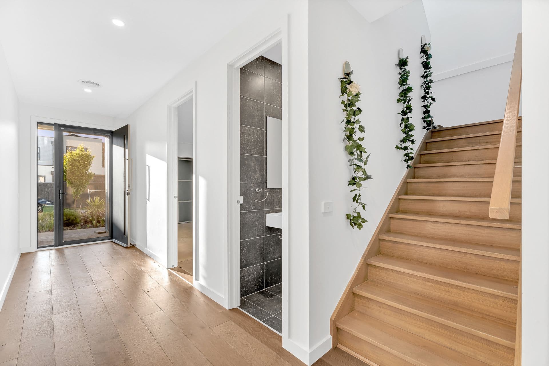 20 Warleigh Road, West Footscray - Thumbnail 4