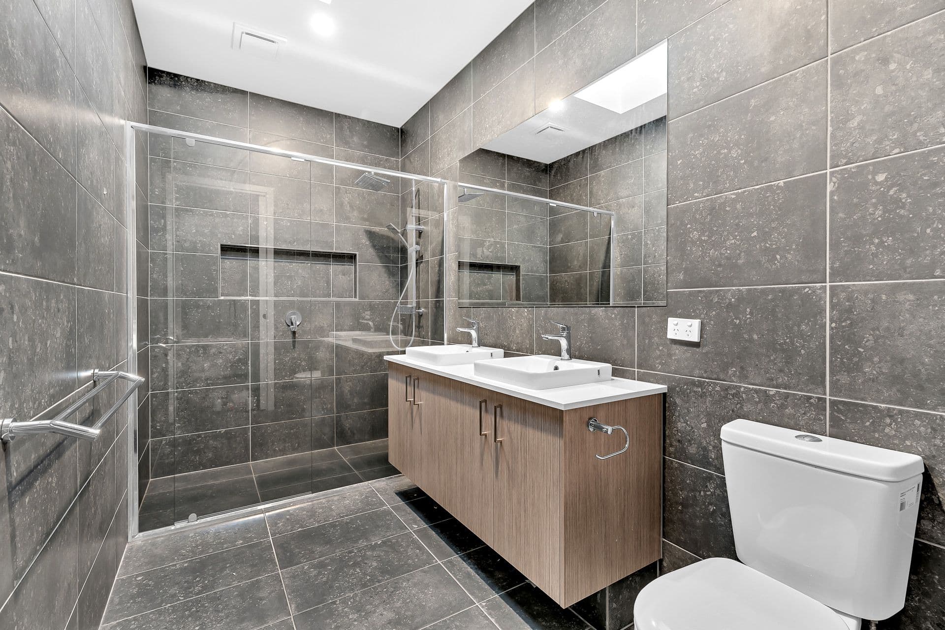 20 Warleigh Road, West Footscray - Thumbnail 6