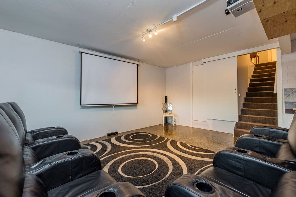 10 Reigate Road, Highton VIC 3216, Highton - Thumbnail 3