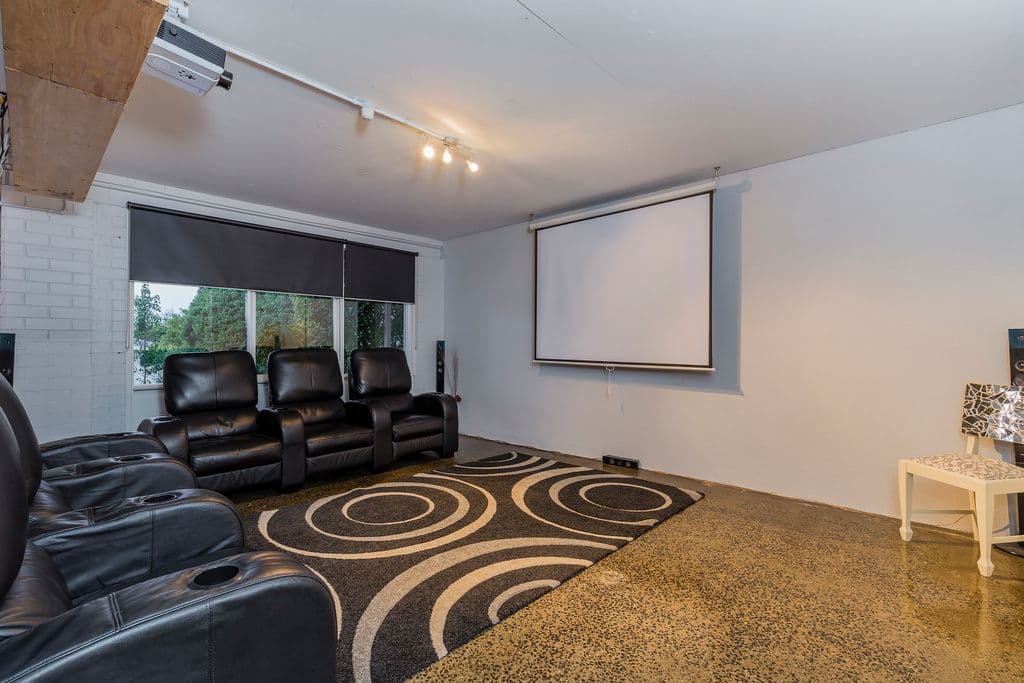 10 Reigate Road, Highton VIC 3216, Highton - Thumbnail 4