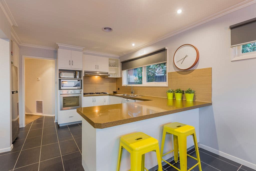 10 Reigate Road, Highton VIC 3216, Highton - Thumbnail 5