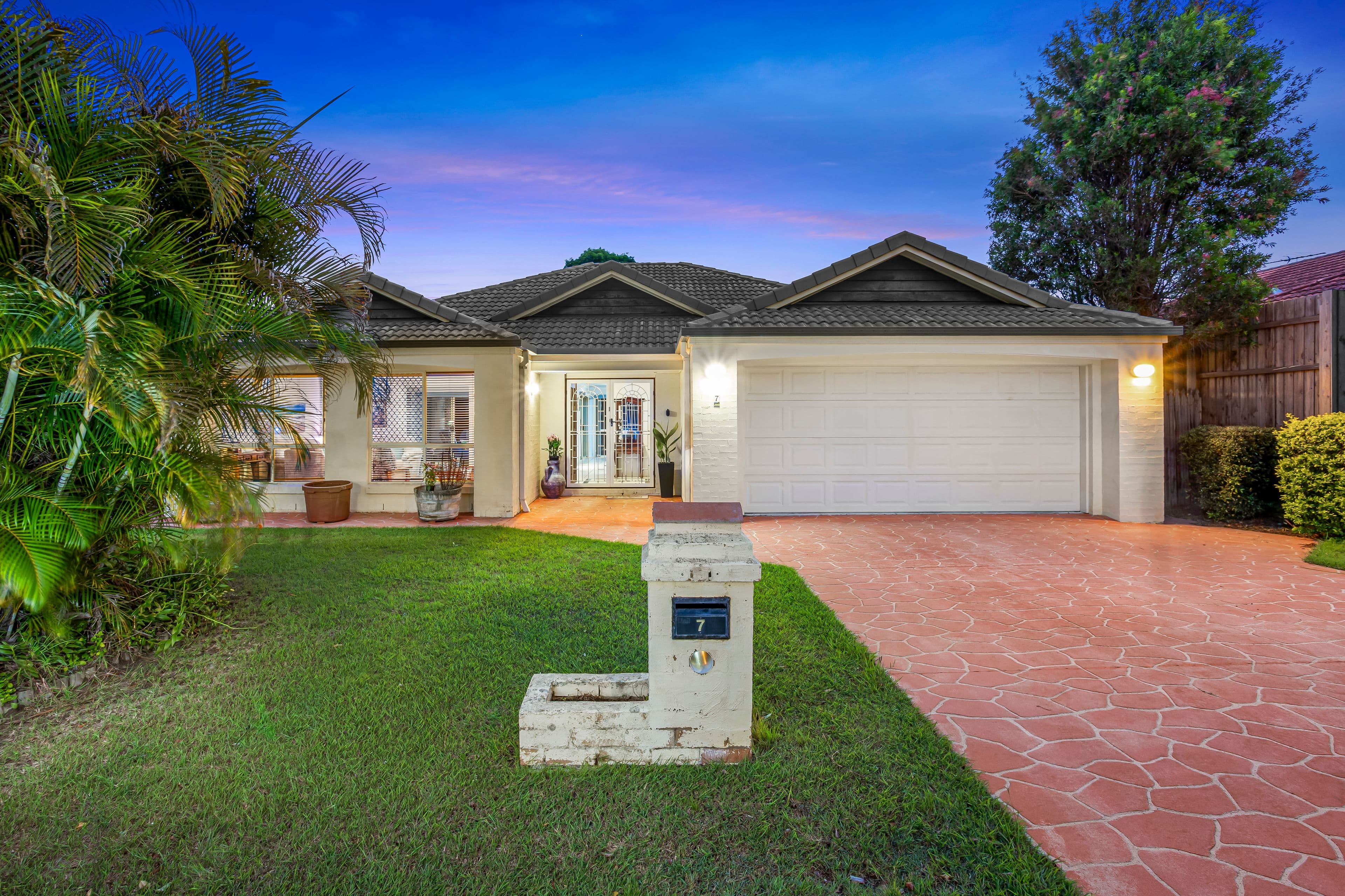 7 Lochern Court, North Lakes QLD 4509, North Lakes - Image 1