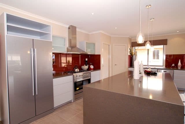 24 Hummingbird Boulevard, TARNEIT VIC 3029, Tarneit - Thumbnail 2