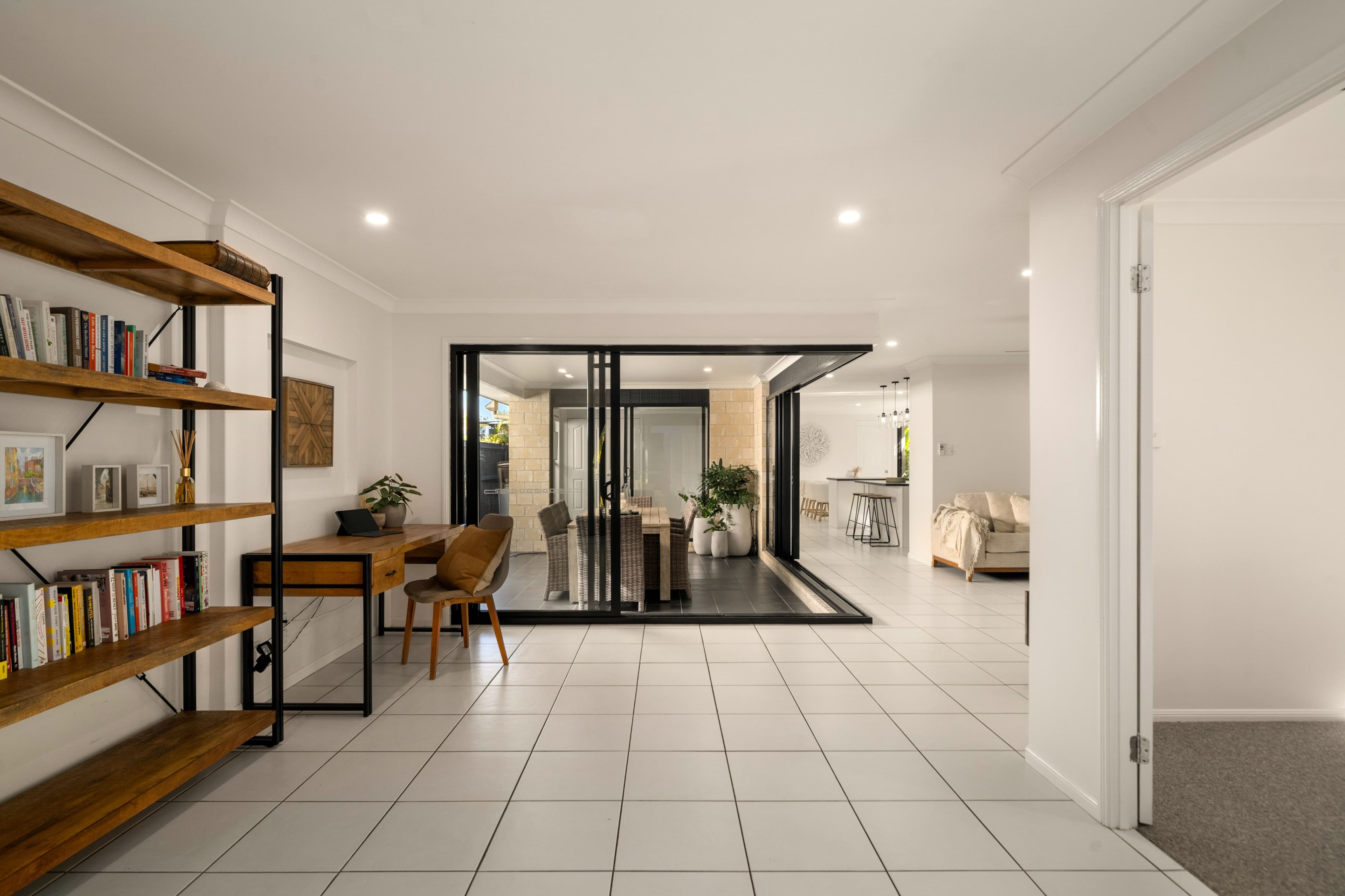 149A Scarborough Road, Redcliffe QLD 4020, Redcliffe - Thumbnail 2