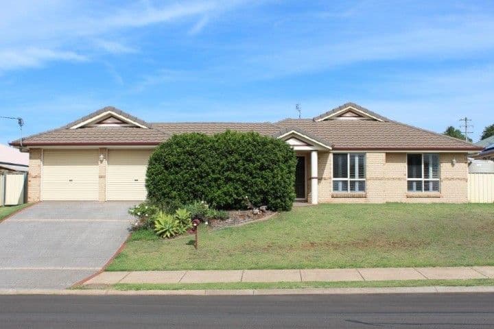 576 Hume Street, MIDDLE RIDGE QLD 4350, Middle Ridge - Image 1