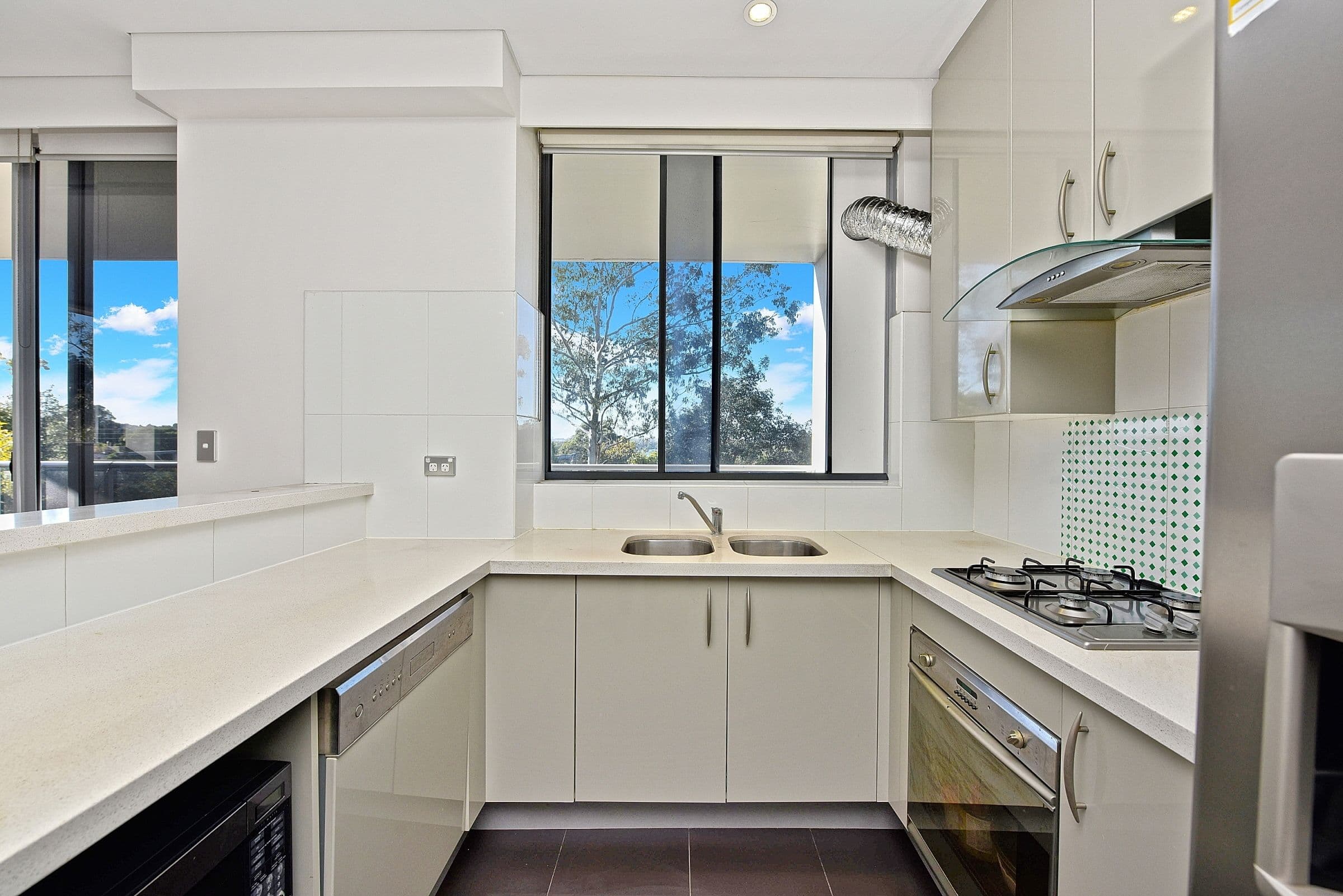 24 Walker Street, Rhodes NSW 2138, Rhodes - Thumbnail 3