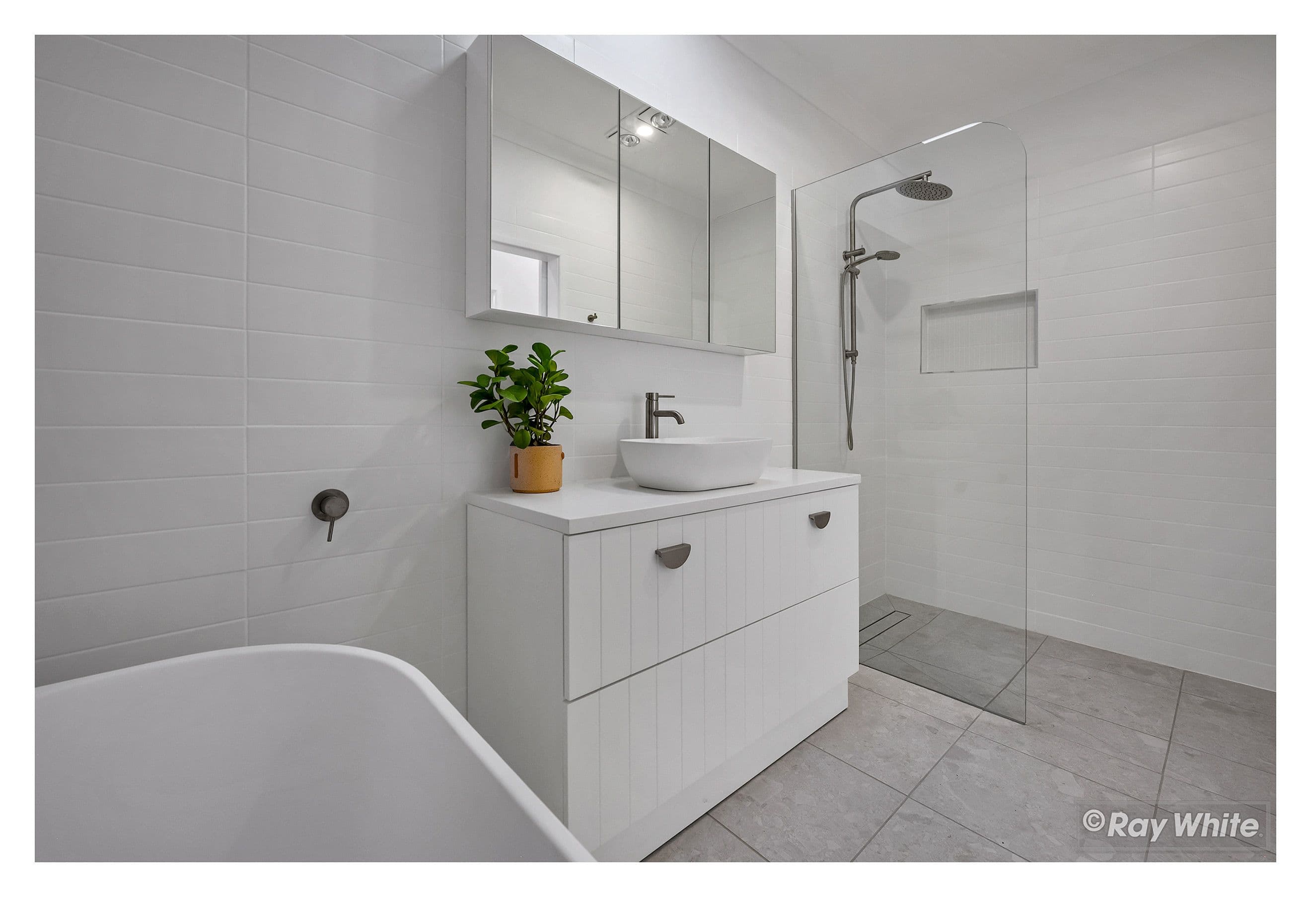 155 Mostyn Street, Berserker QLD 4701, Berserker - Thumbnail 3