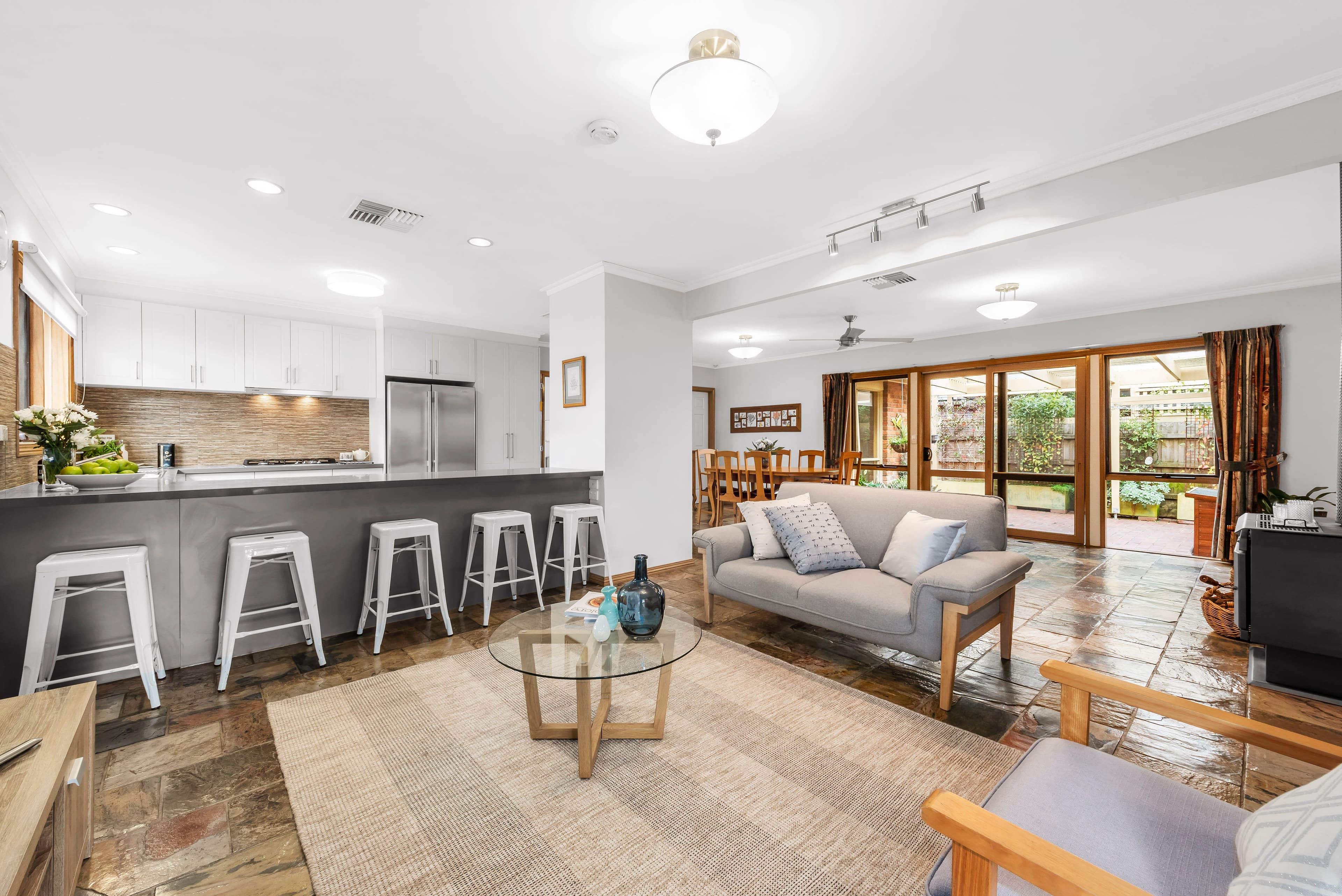 30 Turramurra Drive, Rowville VIC 3178, Rowville - Thumbnail 2