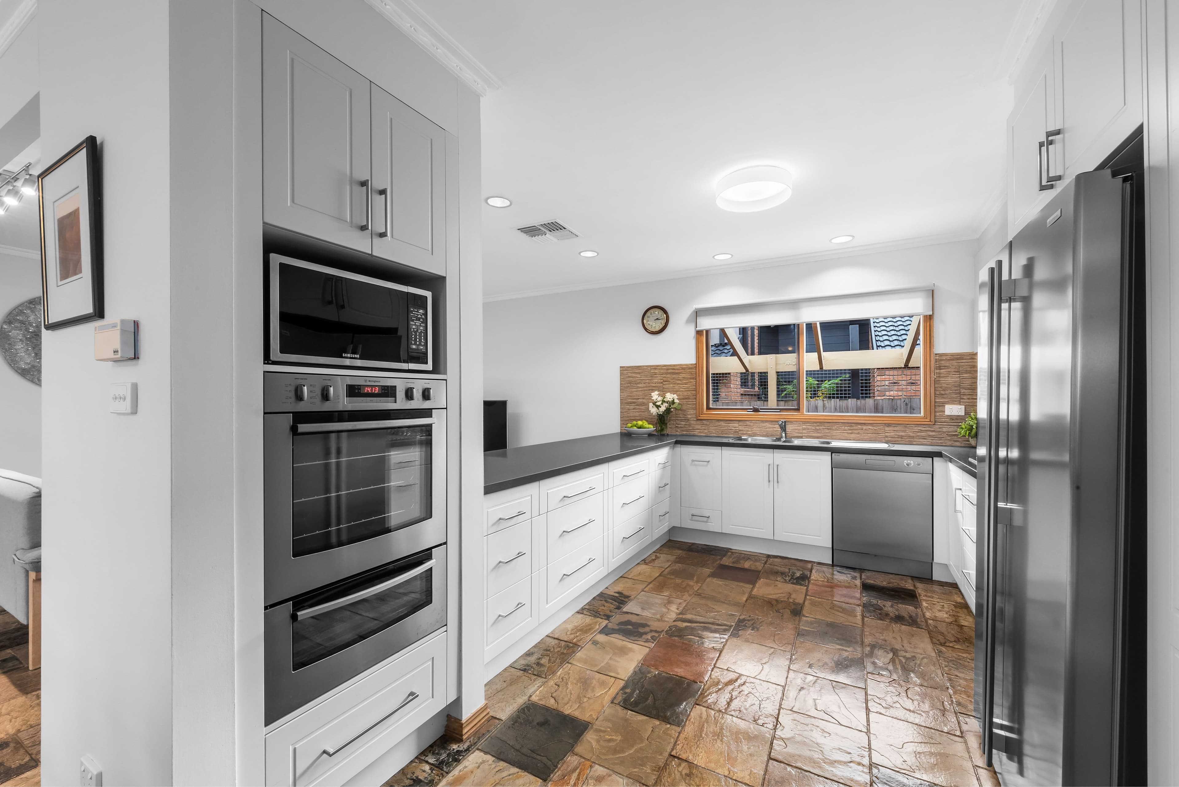 30 Turramurra Drive, Rowville VIC 3178, Rowville - Thumbnail 3
