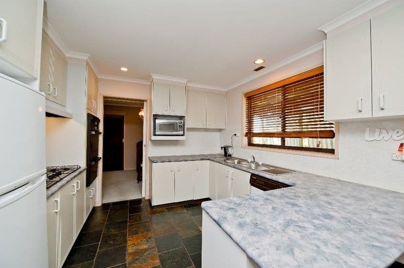 17 Meston Place, FADDEN ACT 2904, Fadden - Thumbnail 2
