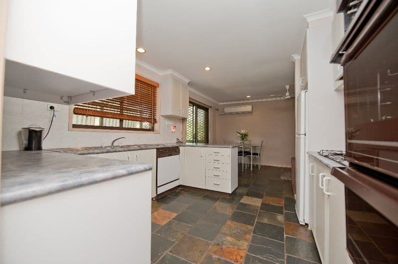 17 Meston Place, FADDEN ACT 2904, Fadden - Thumbnail 3