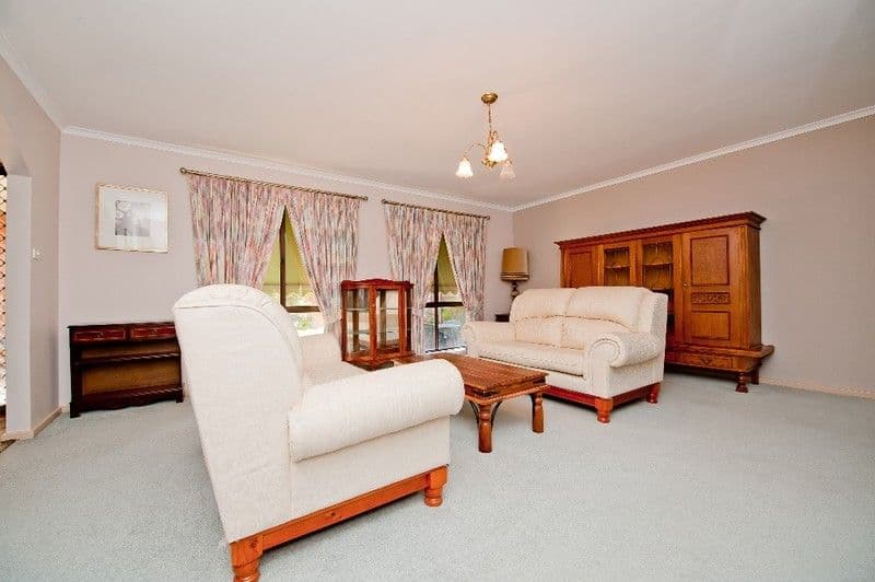 17 Meston Place, FADDEN ACT 2904, Fadden - Thumbnail 4