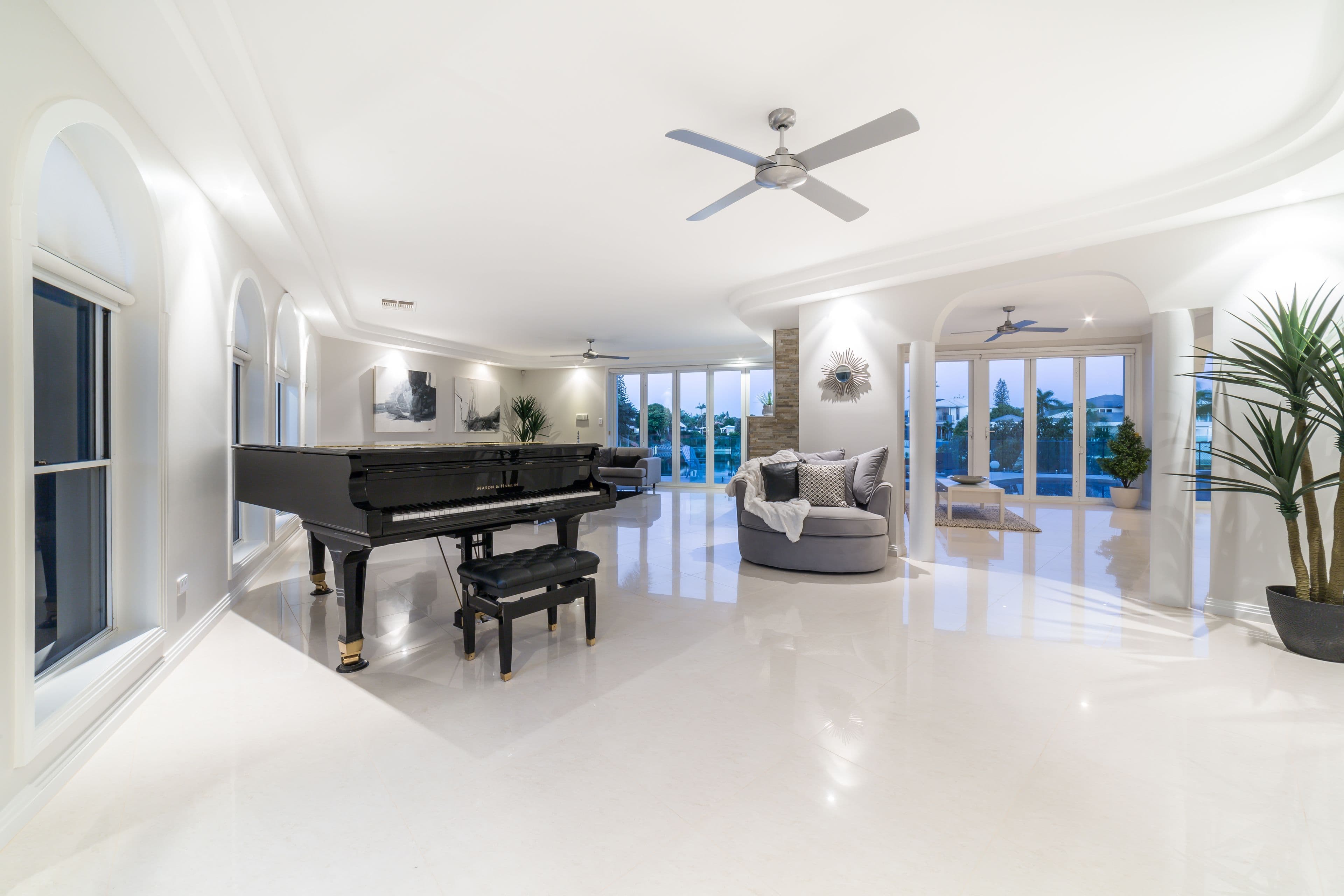 76 Charolais Crescent, Benowa Waters QLD 4217, Benowa - Thumbnail 5