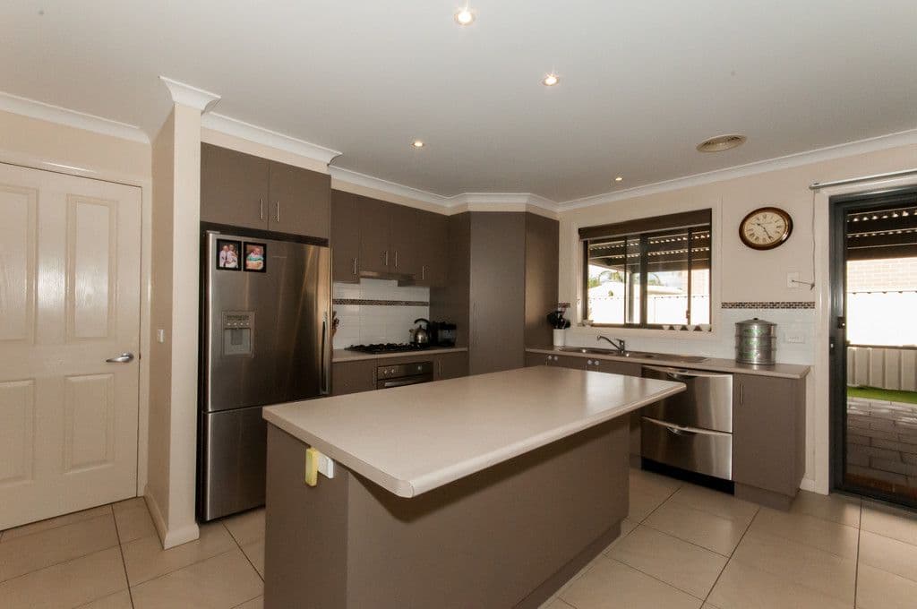 14 Jane Road, Yarrawonga VIC 3730, Yarrawonga - Thumbnail 3