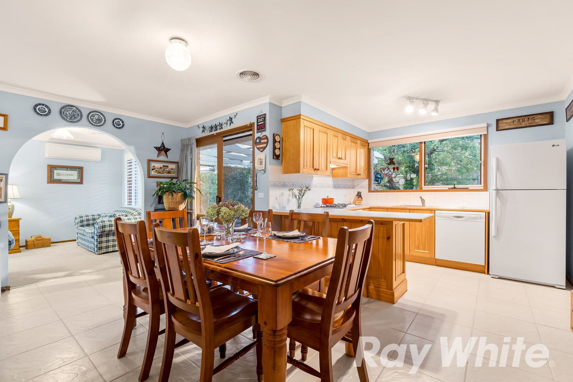 6 Keiwa Place, Rowville VIC 3178, Rowville - Thumbnail 3