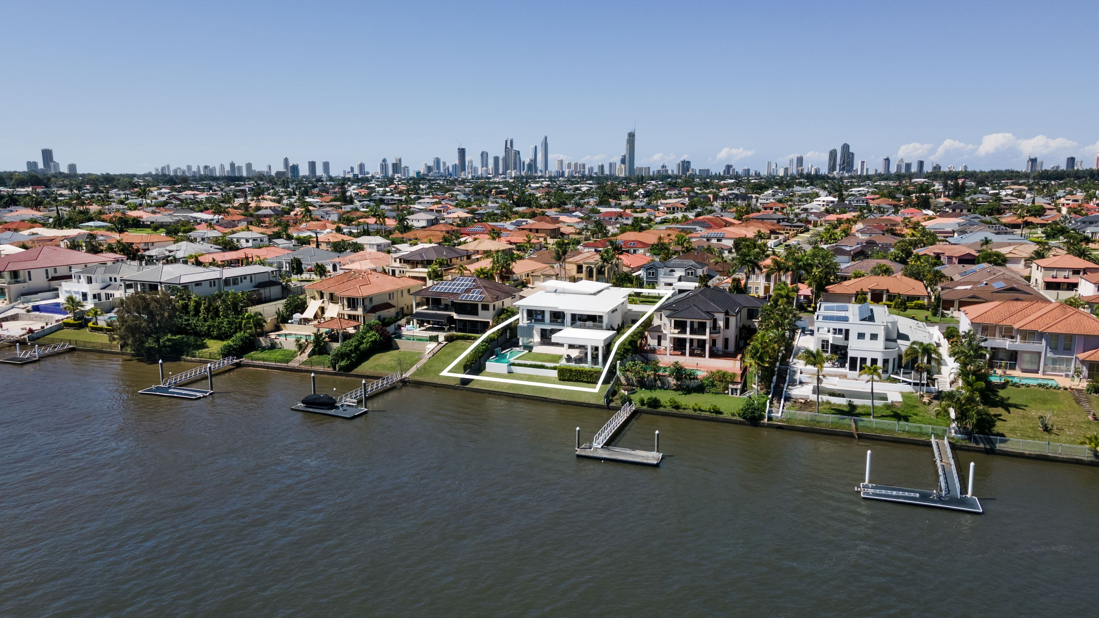 45 Sir Bruce Small Boulevard, Benowa Waters QLD 4217, Benowa - Thumbnail 4