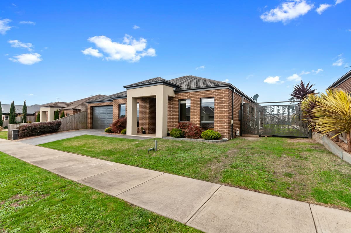 23 Arapiles Drive, Moe VIC 3825, Moe - Thumbnail 3