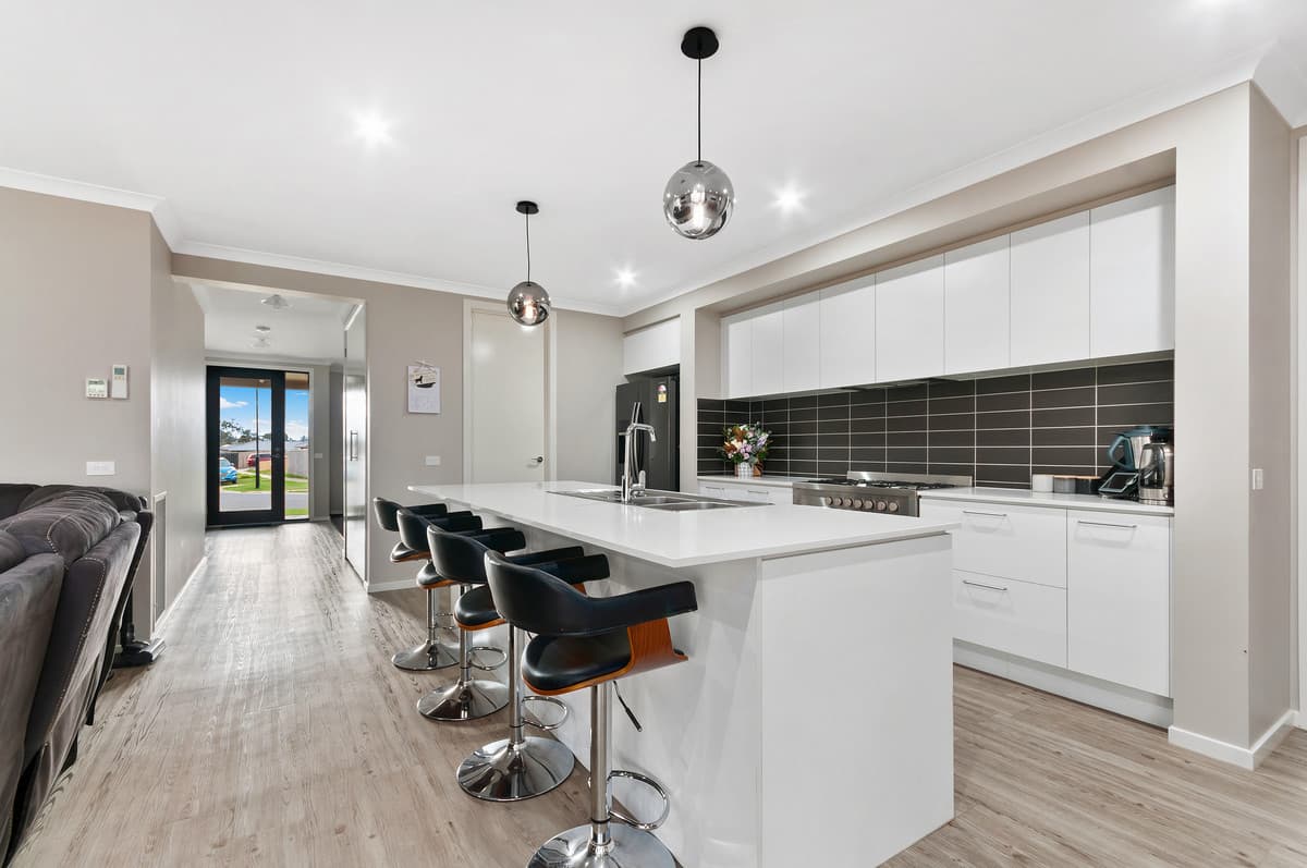 23 Arapiles Drive, Moe VIC 3825, Moe - Thumbnail 4