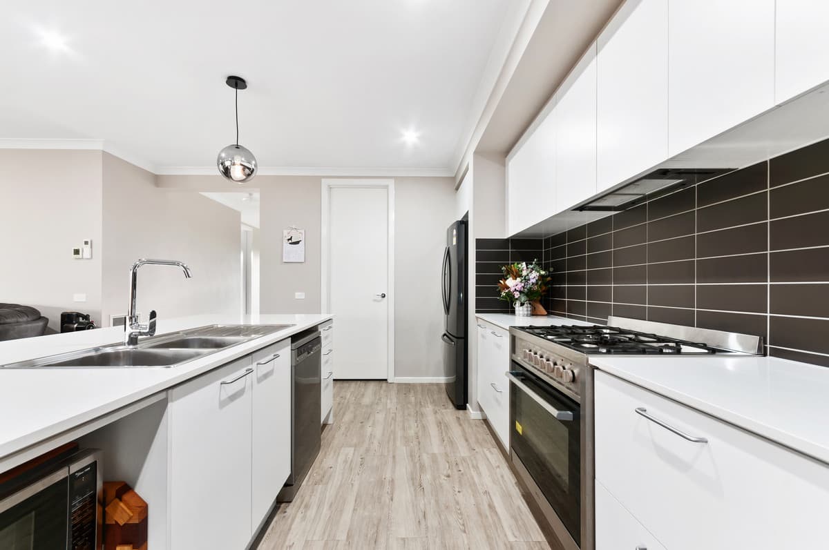 23 Arapiles Drive, Moe VIC 3825, Moe - Thumbnail 8