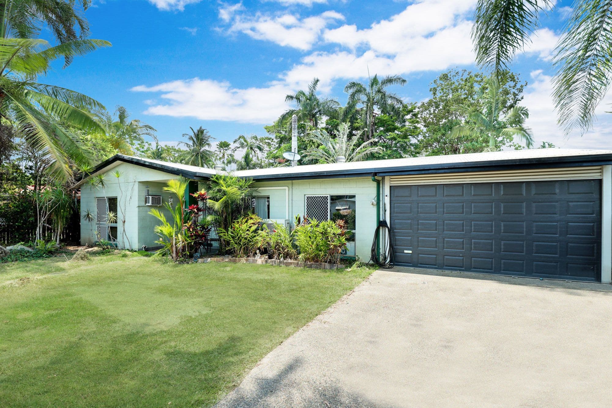 15 Sirius Street, Bentley Park QLD 4869, Bentley Park - Image 1