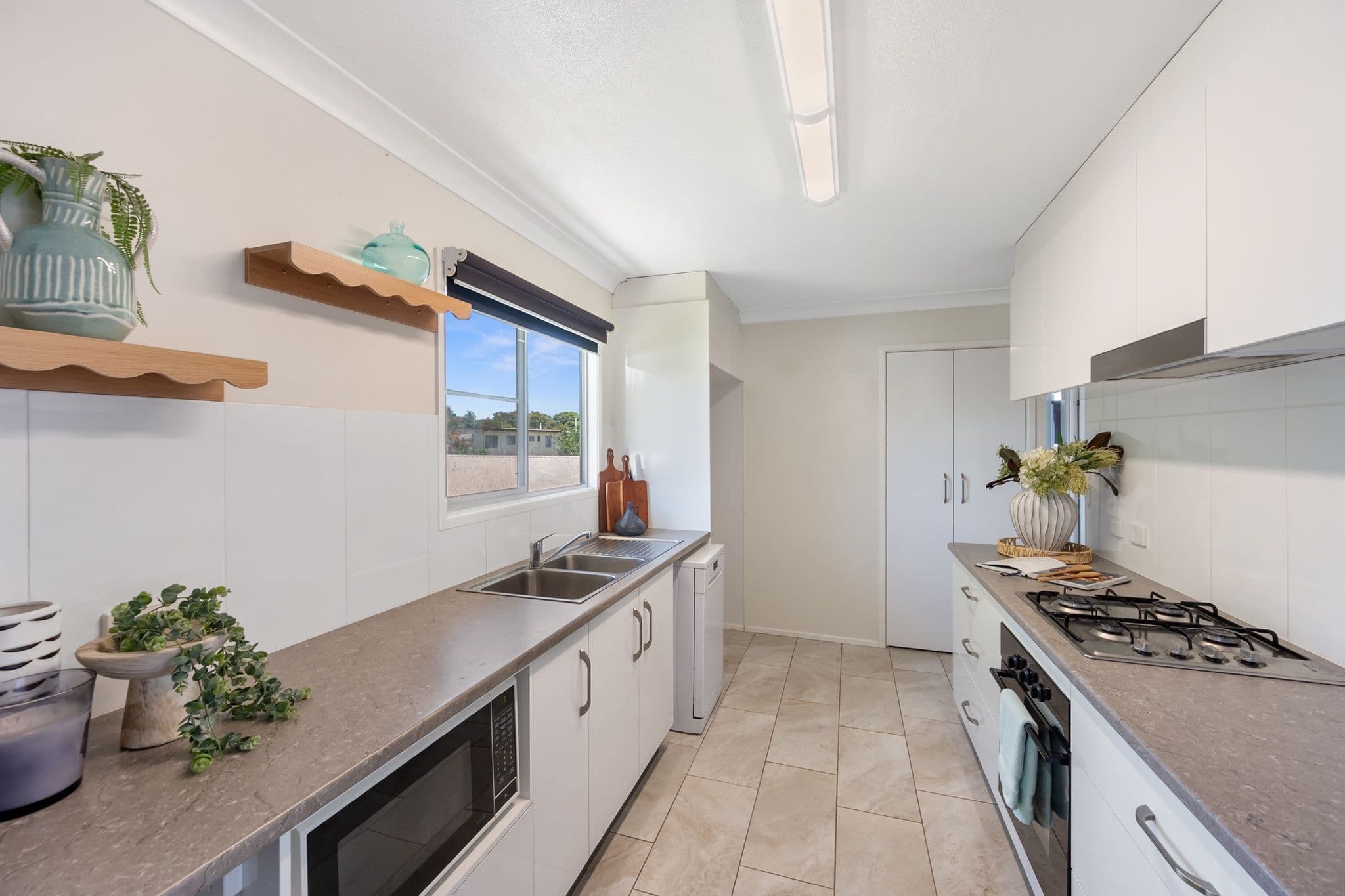353 Charles Street, Kirwan QLD 4817, Kirwan - Thumbnail 2