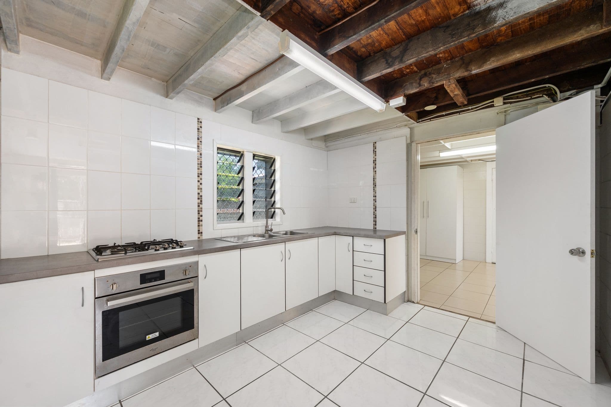 353 Charles Street, Kirwan QLD 4817, Kirwan - Thumbnail 6
