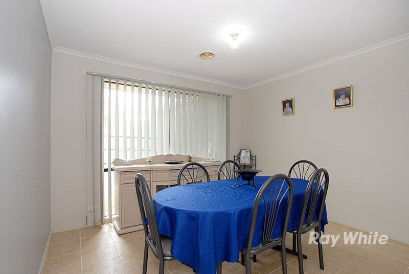 9 Jason Close, BERWICK VIC 3806, Berwick - Thumbnail 4