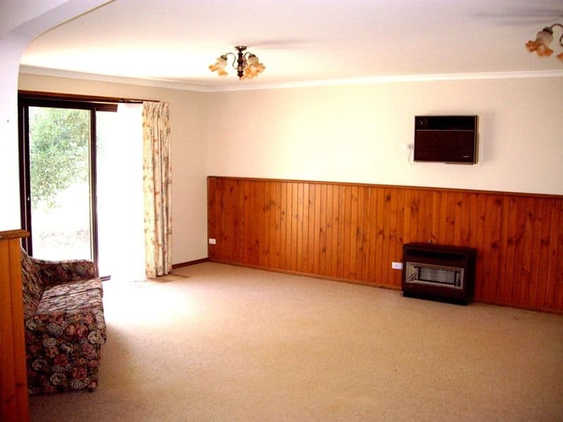 18 Park Street, NAGAMBIE VIC 3608, Nagambie - Thumbnail 2