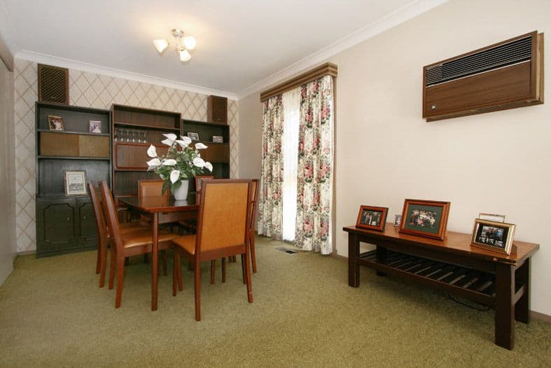 8 CARCOOLA Road, RINGWOOD EAST VIC 3135, Ringwood East - Thumbnail 3